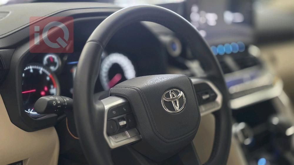 تويوتا لاندكروزر